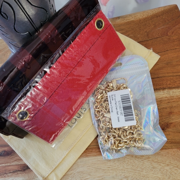 Auth Louis Vuitton Vernis Rayures Wallet Limited Edition Valentines Day 2012 - Picture 16 of 16